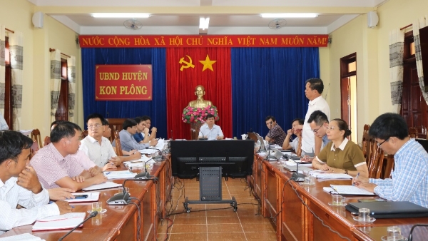 Phó Chủ tịch UBND tỉnh Nguyễn Hữu Tháp làm việc với UBND huyện Kon Plông về tình hình triển khai thực hiện các chương trình mục tiêu quốc gia
